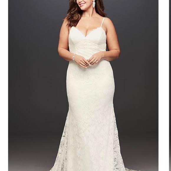 NWT Davids Bridal GALINA  ADD TO WISHLIST Low- Back Soft Lace Wedding Dress - Picture 2 of 8